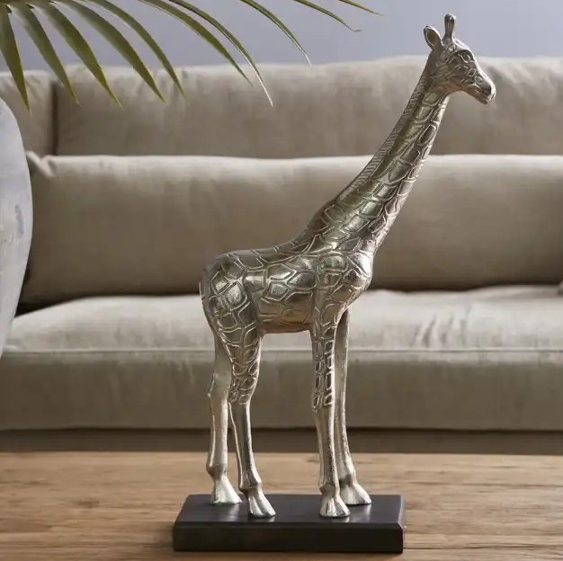 RM Classic Statue Giraffe