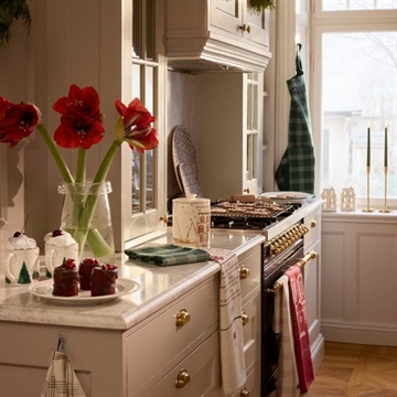 Lexington Happy Holiday Organic Cotton Kitchen Towel